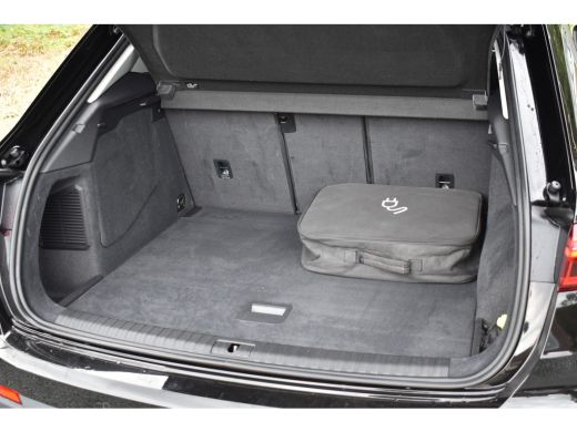 Audi Q3 45 TFSI e 245pk S-TRONIC PRO-LINE VIRTUAL/PDC/CARPLAY ActivLease financial lease