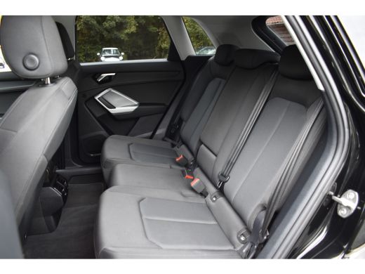 Audi Q3 45 TFSI e 245pk S-TRONIC PRO-LINE VIRTUAL/PDC/CARPLAY ActivLease financial lease