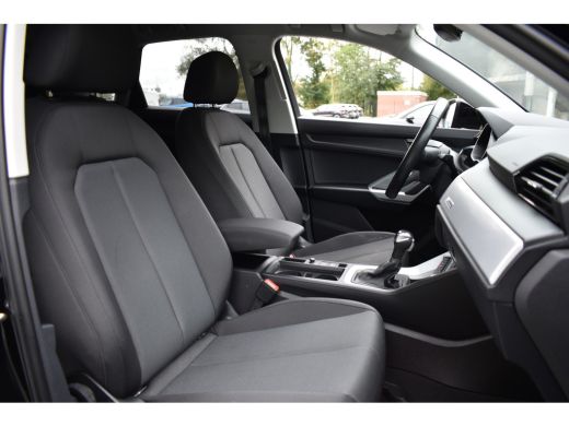 Audi Q3 45 TFSI e 245pk S-TRONIC PRO-LINE VIRTUAL/PDC/CARPLAY ActivLease financial lease