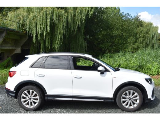 Audi Q3 45 TFSIe 245PK S-TRONIC HYBRID S-LINE VIRTUAL/PDC/CARPLAY ActivLease financial lease