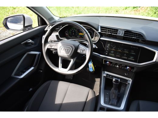 Audi Q3 45 TFSIe 245PK S-TRONIC HYBRID S-LINE VIRTUAL/PDC/CARPLAY ActivLease financial lease