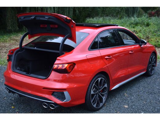 Audi S3 Limousine 2.0 TFSI 310PK S3 QUATTRO HEAD-UP/LEDER/PANORAMADAK ActivLease financial lease