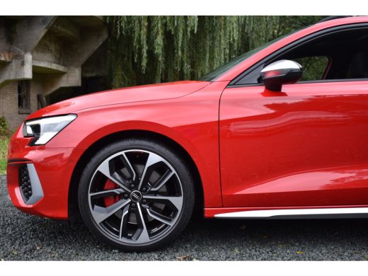 Audi S3 Limousine 2.0 TFSI 310PK S3 QUATTRO HEAD-UP/LEDER/PANORAMADAK ActivLease financial lease