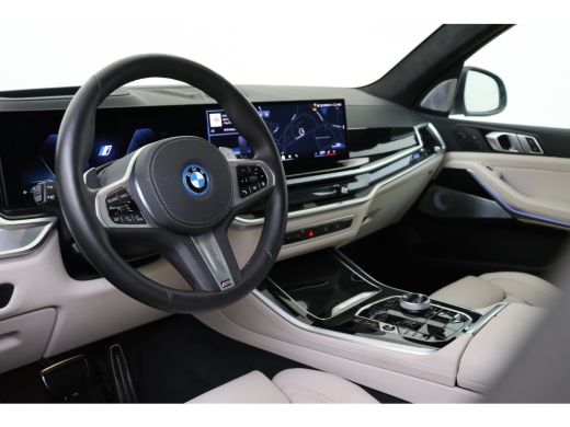 BMW X5 xDrive50e High Executive M Sport Automaat / Panoramadak / Trekhaak / Soft-Close / Stoelventilatie... ActivLease financial lease