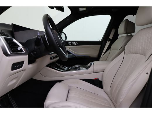 BMW X5 xDrive50e High Executive M Sport Automaat / Panoramadak / Trekhaak / Soft-Close / Stoelventilatie... ActivLease financial lease