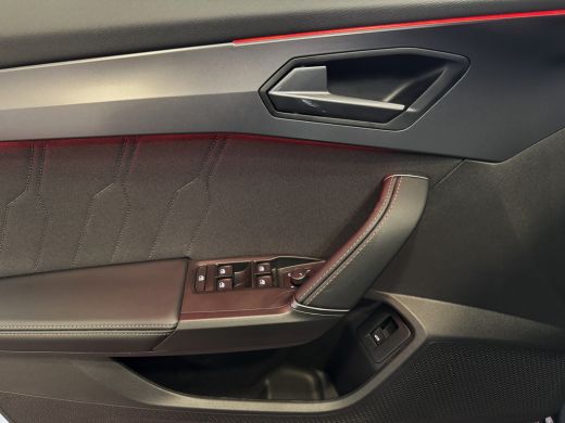 CUPRA Formentor 1.5 TSI 150PK CAMERA ELEK.TREKHAAK  STOEL/STUUR ELEK.KLEP VERW. LED LEER CARPLAY ZWARTE.HEMEL 10/... ActivLease financial lease