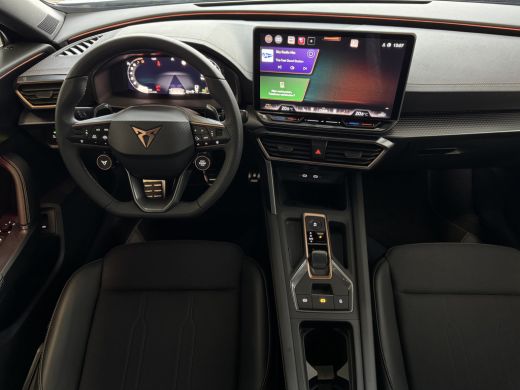 CUPRA Formentor 1.5 TSI 150PK CAMERA ELEK.TREKHAAK  STOEL/STUUR ELEK.KLEP VERW. LED LEER CARPLAY ZWARTE.HEMEL 10/... ActivLease financial lease