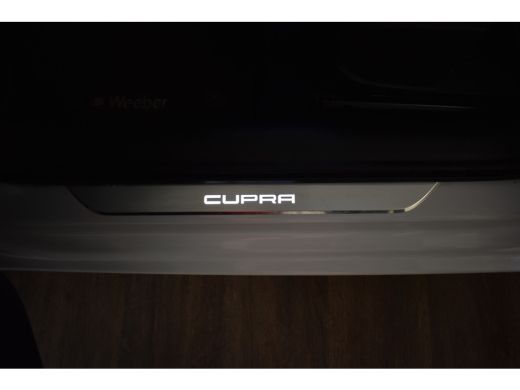 CUPRA Leon 2.0 TSI VZ 300PK DSG PERFORMANCE CAMERA/LEDER/BEATS-AUDIO ActivLease financial lease