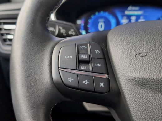 Ford Focus Wagon 1.0 Titanium X | Trekhaak | Camera | Climate Control | Navigatie | Cruise Control ActivLease financial lease