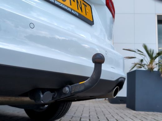 Ford Focus Wagon 1.0 Titanium X | Trekhaak | Camera | Climate Control | Navigatie | Cruise Control ActivLease financial lease