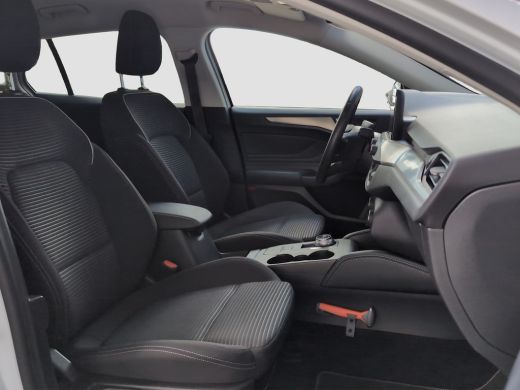 Ford Focus Wagon 1.0 Titanium X | Trekhaak | Camera | Climate Control | Navigatie | Cruise Control ActivLease financial lease