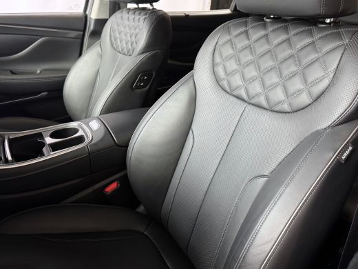 Hyundai Santa Fe 1.6 T-GDI PHEV PREMIUM 7P AWD LEER ELEK.KLEP CAMERA NAVI STOEL/STUUR VERW. PLUG IN HYBRID ActivLease financial lease
