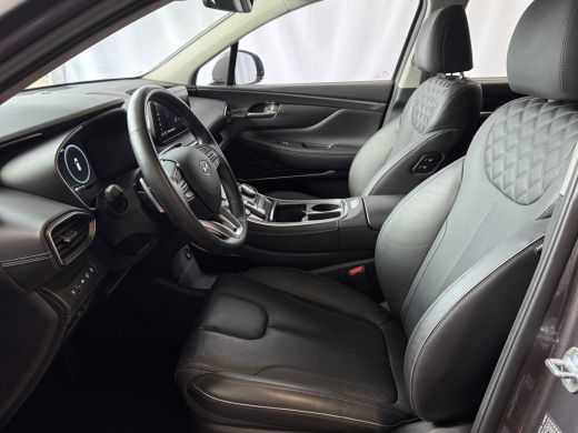 Hyundai Santa Fe 1.6 T-GDI PHEV PREMIUM 7P AWD LEER ELEK.KLEP CAMERA NAVI STOEL/STUUR VERW. PLUG IN HYBRID ActivLease financial lease