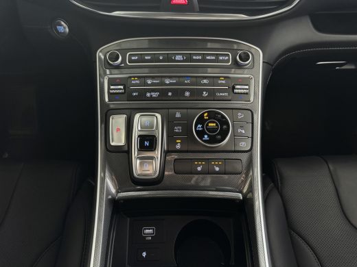 Hyundai Santa Fe 1.6 T-GDI PHEV PREMIUM 7P AWD LEER ELEK.KLEP CAMERA NAVI STOEL/STUUR VERW. PLUG IN HYBRID ActivLease financial lease