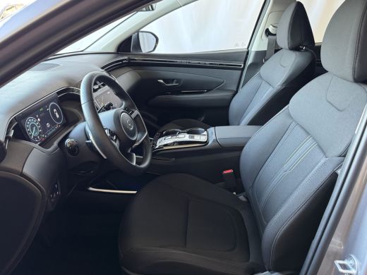 Hyundai Tucson 1.6 T-GDI PHEV 265PK 19''LMV 4WD LED STUUR/STOEL VERW. NAVI ELEK.KLEP 03/2024 PHEV PLUG IN HYBRID... ActivLease financial lease