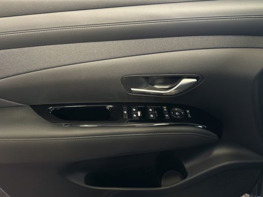 Hyundai Tucson 1.6 T-GDI PHEV ✅NIEUWE AUTO✅ 252PK SCHUIFDAK CAMERA CARPLAY STOELVERW. V+A PLUG IN HYBRIDE - 5 JA... ActivLease financial lease