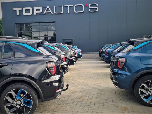 Lynk & Co 01 1.5 261 PK 360.CAM 3990 KM!PANORAMA CARPLAY PHEV 2023 4 JAAR GARANTIE Plug-in Hybrid PHEV ActivLease financial lease