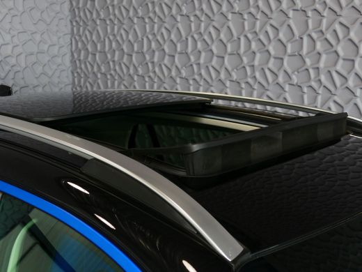 Lynk & Co 01 1.5 261 PK 360.CAM 3990 KM!PANORAMA CARPLAY PHEV 2023 4 JAAR GARANTIE Plug-in Hybrid PHEV ActivLease financial lease