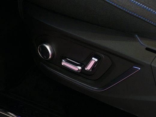 Lynk & Co 01 1.5 261 PK 360.CAM 3990 KM!PANORAMA CARPLAY PHEV 2023 4 JAAR GARANTIE Plug-in Hybrid PHEV ActivLease financial lease