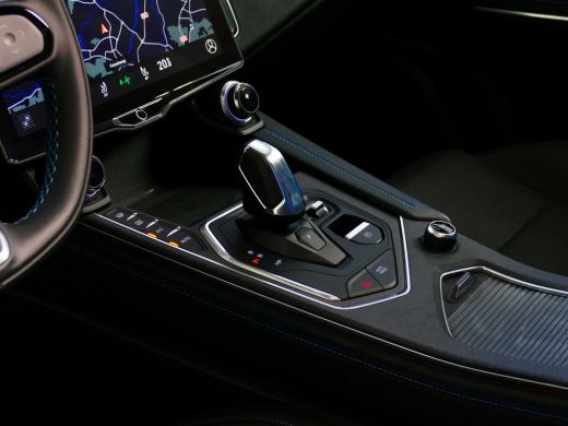 Lynk & Co 01 1.5 261 PK 360.CAM 3990 KM!PANORAMA CARPLAY PHEV 2023 4 JAAR GARANTIE Plug-in Hybrid PHEV ActivLease financial lease