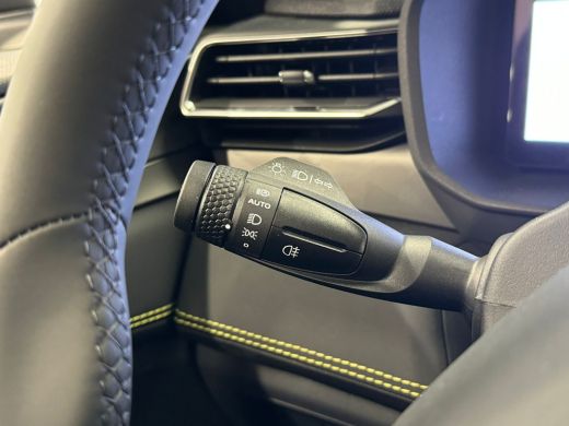 Lynk & Co 01 1.5 More | 360 Camera | Panoramadak | Apple Carplay/Android Auto | Voorverwarmingsinstallatie | C... ActivLease financial lease