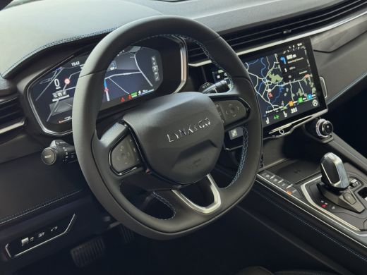 Lynk & Co 01 2025  / STUUR/STOEL VERW. 1.5 261 PK ZWARTE HEMEL 360CAM 4 JAAR GARANTIE PHEV Plug-in Hybrid More ActivLease financial lease