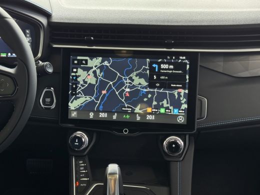 Lynk & Co 01 2025  / STUUR/STOEL VERW. 1.5 261 PK ZWARTE HEMEL 360CAM 4 JAAR GARANTIE PHEV Plug-in Hybrid More ActivLease financial lease
