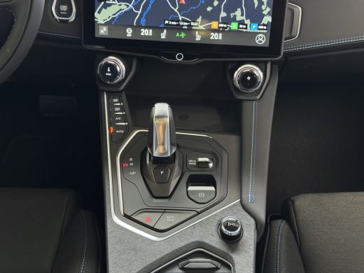 Lynk & Co 01 2025  / STUUR/STOEL VERW. 1.5 261 PK ZWARTE HEMEL 360CAM 4 JAAR GARANTIE PHEV Plug-in Hybrid More ActivLease financial lease