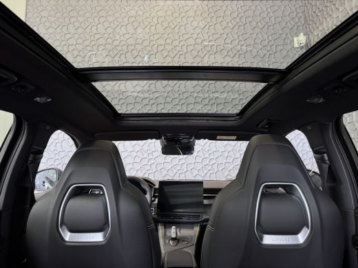 Lynk & Co 01 MORE 276PK 4 CYL NIEUWSTE MODEL HARMAN KARDON LEDER PANO. 15'4 INCH NAVI 360.CAM 20''LMV  ELEK.ST... ActivLease financial lease