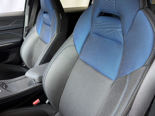 Lynk & Co 01 ✅ NIEUWE AUTO ✅ /  STUUR/STOEL VERW. 1.5 261 PK ZWARTE HEMEL 360CAM 4 JAAR GARANTIE PHEV Plug-in ... ActivLease financial lease