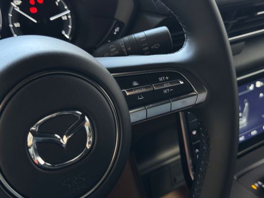 Mazda MX-30 E-SKYACTIV R-EV PHEV 170PK ELEK.STOEL H.U.D CAMERA LED PLUG IN HYBRID ActivLease financial lease