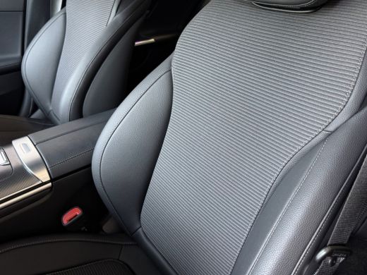 Mercedes-Benz C-Klasse 300e 313PK PHEV 12/2024 AVANTGARDE TREKHAAK DISTRONIC CAMERA ELEK/STOEL/VERWARMD 12/2024 PHEV PLU... ActivLease financial lease