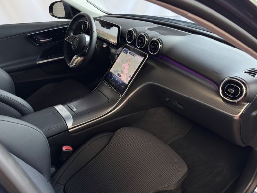 Mercedes-Benz C-Klasse 300e 313PK PHEV 12/2024 AVANTGARDE TREKHAAK DISTRONIC CAMERA ELEK/STOEL/VERWARMD 12/2024 PHEV PLU... ActivLease financial lease