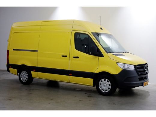 Mercedes-Benz Sprinter 319 CDI 3.0 V6 190pk 7G Automaat L2H2 Airco/Navi/Camera 08-2021 ActivLease financial lease