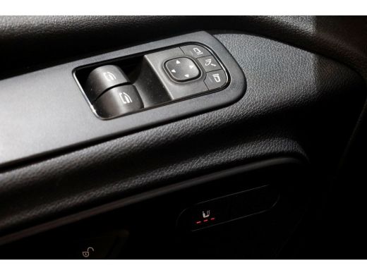 Mercedes-Benz Sprinter 319 CDI 3.0 V6 190pk 7G Automaat L2H2 Airco/Navi/Camera 08-2021 ActivLease financial lease