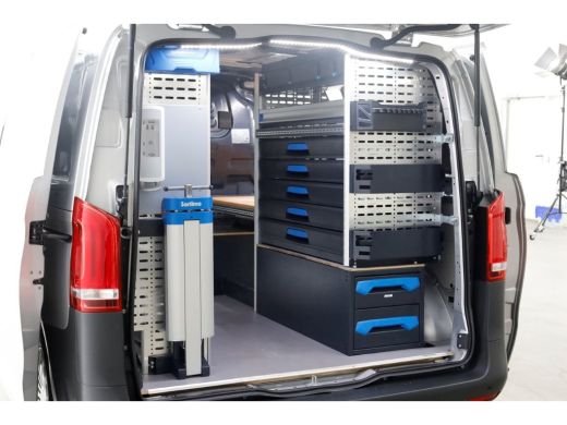 Mercedes-Benz Vito 114 CDI 136pk Compact 9G Automaat 2x Schuifdeur/LED/Camera/Navi/Inrichting 07-2022 ActivLease financial lease