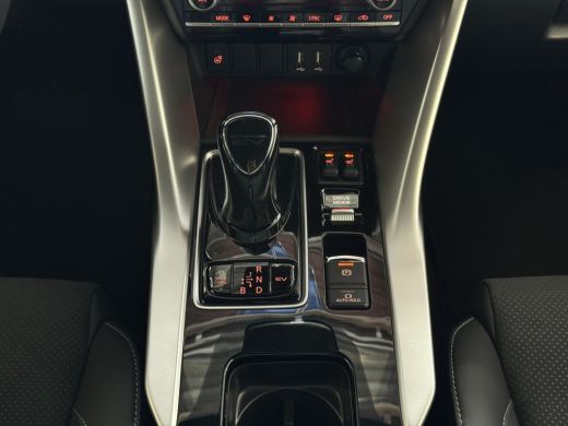 Mitsubishi Eclipse Cross 2.4 PHEV EXECUTIVE STOEL/STUUR/ACHTERBANK.VERW 360CAM ADAP.CRUISE AWD 4X4 Plug in Hybrid PHEV ActivLease financial lease