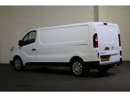 Nissan Primastar 2.0 dCi 130pk L2 H1 Airco Navigatie Camera Trekhaak ActivLease financial lease