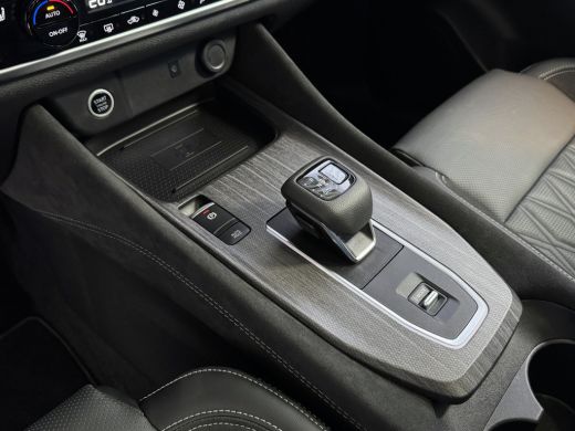 Nissan QASHQAI 1.3 MHEV 160PK TEKNA PLUS BOSE 20''LMV LEER ALCANTARA PANO MASSAGE BOSE STOEL/STUUR/RUIT VERW MAT... ActivLease financial lease