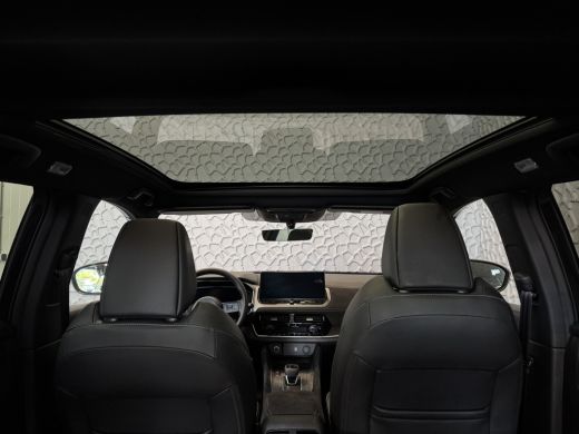 Nissan QASHQAI 1.3 MHEV 160PK TEKNA PLUS BOSE 20''LMV LEER ALCANTARA PANO MASSAGE BOSE STOEL/STUUR/RUIT VERW MAT... ActivLease financial lease