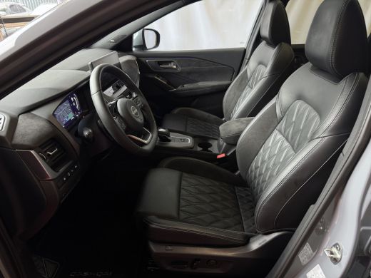 Nissan QASHQAI 1.3 MHEV 160PK TEKNA PLUS BOSE 20''LMV LEER ALCANTARA PANO MASSAGE BOSE STOEL/STUUR/RUIT VERW MAT... ActivLease financial lease