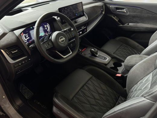 Nissan QASHQAI 1.3 MHEV 160PK TEKNA PLUS BOSE 20''LMV LEER ALCANTARA PANO MASSAGE BOSE STOEL/STUUR/RUIT VERW MAT... ActivLease financial lease