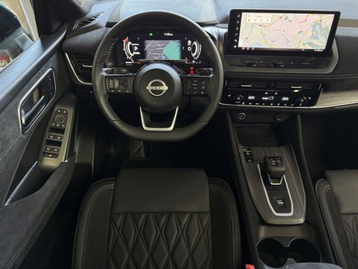 Nissan QASHQAI 1.3 MHEV 160PK TEKNA PLUS BOSE 20''LMV LEER ALCANTARA PANO MASSAGE BOSE STOEL/STUUR/RUIT VERW MAT... ActivLease financial lease