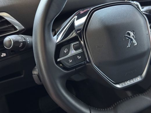 Peugeot 3008 130PK ALLURE LEER I-COCKPIT LED CARPLAY EUROPA.NAVI ELEK.KLEP CAMERA ADAP.CRUISE ZWARTE HEMEL. 20... ActivLease financial lease