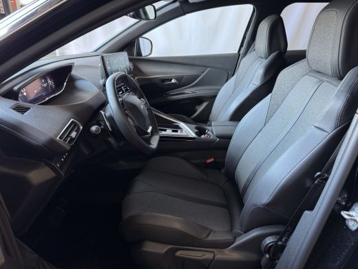 Peugeot 3008 130PK ALLURE LEER I-COCKPIT LED CARPLAY EUROPA.NAVI ELEK.KLEP CAMERA ADAP.CRUISE ZWARTE HEMEL. 20... ActivLease financial lease