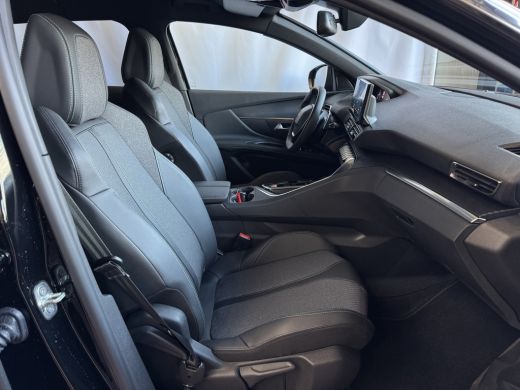 Peugeot 3008 130PK ALLURE LEER I-COCKPIT LED CARPLAY EUROPA.NAVI ELEK.KLEP CAMERA ADAP.CRUISE ZWARTE HEMEL. 20... ActivLease financial lease