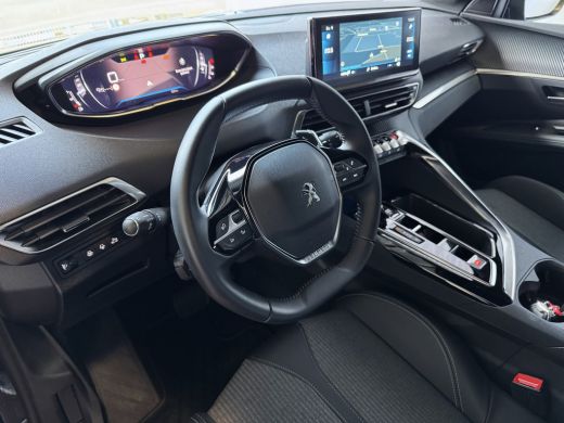 Peugeot 3008 130PK ALLURE LEER I-COCKPIT LED CARPLAY EUROPA.NAVI ELEK.KLEP CAMERA ADAP.CRUISE ZWARTE HEMEL. 20... ActivLease financial lease