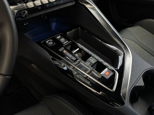 Peugeot 3008 1.6 HYBRID PHEV ALLURE PACK CARPLAY NAVI CAMERA BLINDSPOT Plug in Hybrid ActivLease financial lease