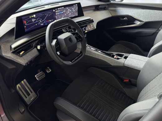 Peugeot 5008 1.2 HYBRID 145 GT GLAZENDAK 7PERS STOEL/STUUR VERW. ELEK.KLEP LED 7P 7 Persoons ActivLease financial lease