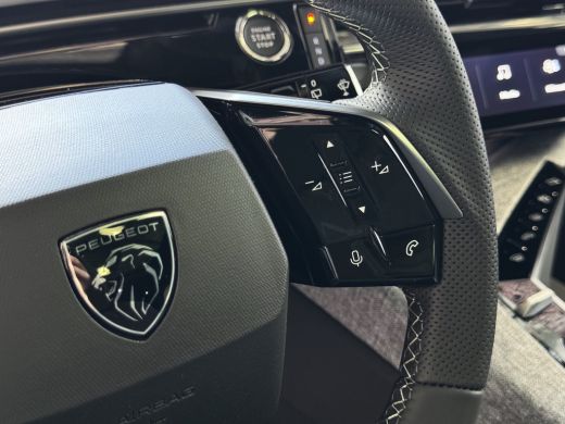 Peugeot 5008 1.2 HYBRID 145 GT GLAZENDAK 7PERS STOEL/STUUR VERW. ELEK.KLEP LED 7P 7 Persoons ActivLease financial lease